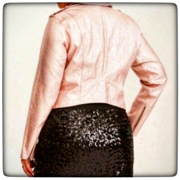 Torrid Pastel Pink Faux Leather Plus Sz Fully Lined Biker Jacket Sz 2 - Picture 4 of 10